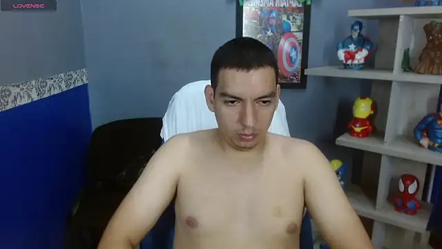 Snapshot of Axel_Stones_ chatting on 10.31.25 Axel Stones  online show from 10.31.25