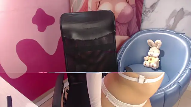 Angely Saita online show from 10.28.25