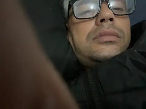 Snapshot of pablorafas chatting on 10.24.25 pablorafas online show from 10.24.25