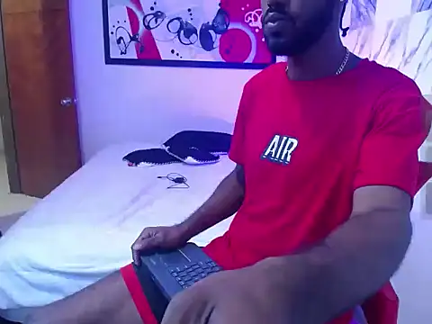 Snapshot of Black_Susana chatting on 10.18.25 Black Susana online show from 10.18.25