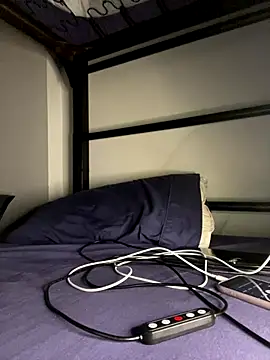 Snapshot of Desireexoxo chatting on 10.16.25 Desireexoxo online show from 10.16.25