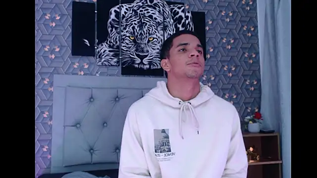 Natan Latino online show from 10.16.25