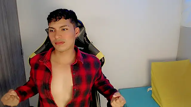 Snapshot of Maynow_666 chatting on 10.16.25 Maynow 666 online show from 10.16.25