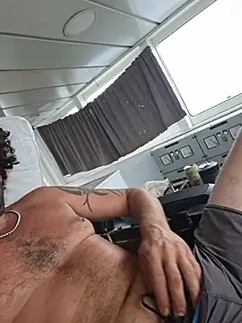 Snapshot of shainnfk chatting on 11.16.25 shainnfk online show from 11.16.25