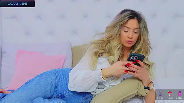 AriannaSins online show from 12.21.24