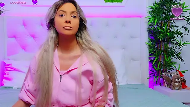 AriannaSins online show from 12.15.25