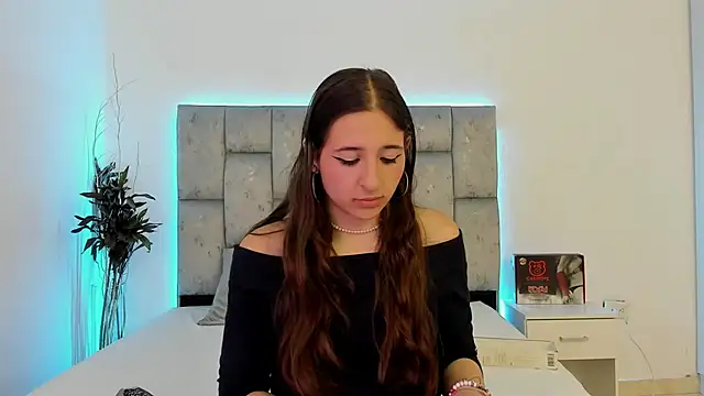 SweetAndSinful online show from 11.29.25