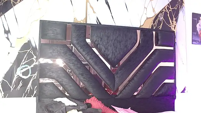 antonella rosecs online show from 11.20.25