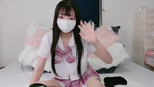 Snapshot of Mirai_oO16Oo chatting on 10.21.25 Mirai oO16Oo online show from 10.21.25