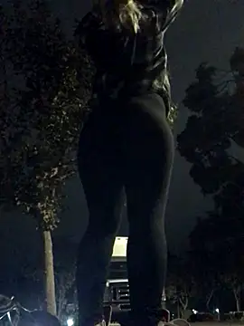 Snapshot of octaviatheillestt chatting on 11.03.25 octaviatheillestt online show from 11.03.25