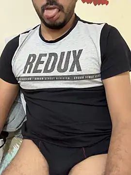 Handsome8677 online show from 12.21.25