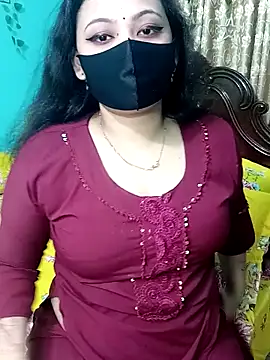 Snapshot of Porimoni22 chatting on 04.18.26 Porimoni22 online show from 04.18.26