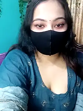 Snapshot of Porimoni22 chatting on 05.13.26 Porimoni22 online show from 05.13.26