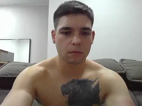 Snapshot of Zure-xxx chatting on 10.24.25 Zure-xxx online show from 10.24.25