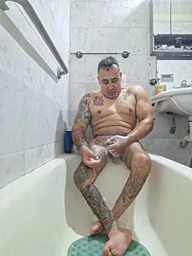 Snapshot of Rueditasss chatting on 01.17.26 Rueditasss online show from 01.17.26