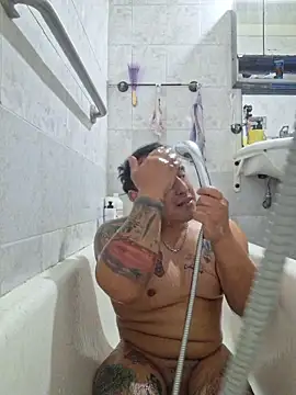 Snapshot of Rueditasss chatting on 02.13.26 Rueditasss online show from 02.13.26