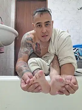 Snapshot of Rueditasss chatting on 03.05.26 Rueditasss online show from 03.05.26