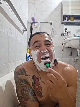 Snapshot of Rueditasss chatting on 03.17.26 Rueditasss online show from 03.17.26