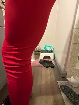 Snapshot of sissy_diorcd chatting on 12.21.25 sissy diorcd online show from 12.21.25