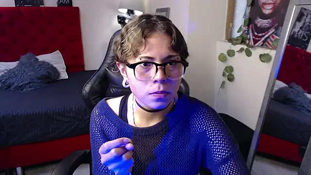 Snapshot of Insomniia_ chatting on 10.20.25 Insomniia  online show from 10.20.25