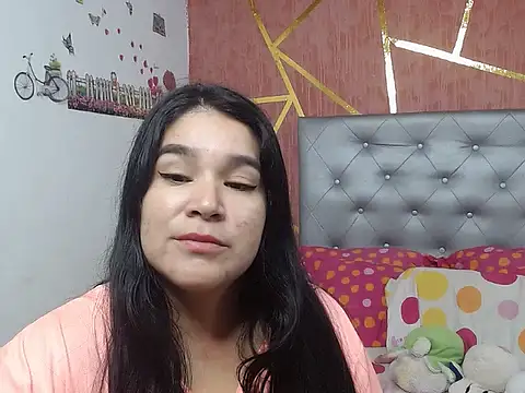 camilahot10 online show from 10.23.25