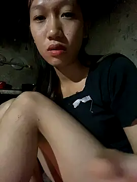 Snapshot of Mu_x chatting on 10.24.25 Mu x online show from 10.24.25