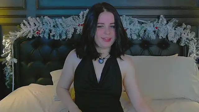 AliceLune online show from 12.21.25