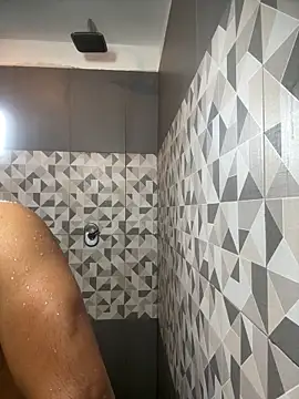 Snapshot of the_vein18 chatting on 10.29.25 the vein18 online show from 10.29.25