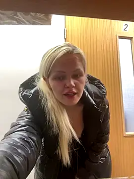 CherryXOX- online show from 10.27.25