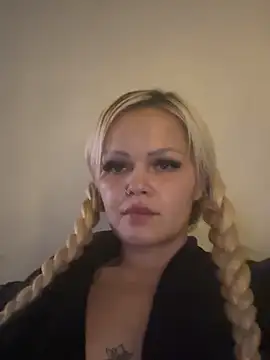 CherryXOX- online show from 11.04.25