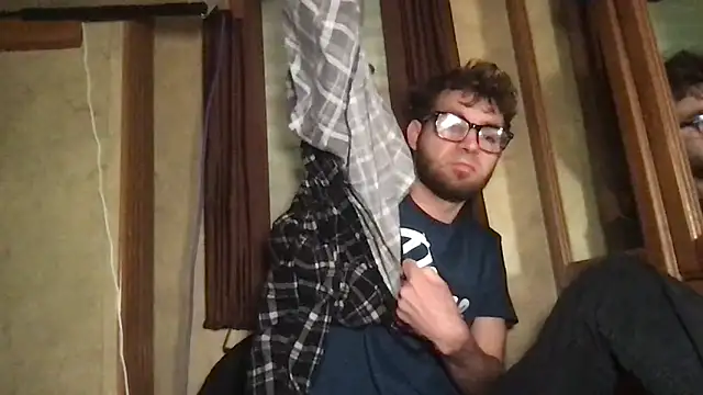 Snapshot of TyKindaNasty chatting on 02.10.26 TyKindaNasty online show from 02.10.26