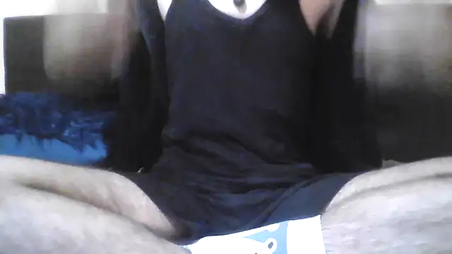 esmermoon online show from 10.31.25