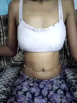 Snapshot of slim_girl69 chatting on 10.26.25 slim girl69 online show from 10.26.25