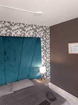 Aaron Eze online show from 03.12.26