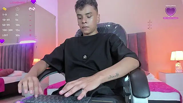 Xavier Fox    online show from 02.21.26