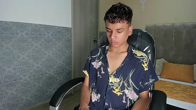 Xavier Fox    online show from 02.25.26