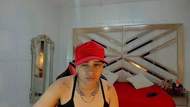 AbiAndThiagoRs online show from 10.28.25