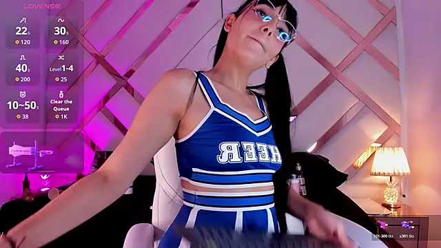 michelle cutee  online show from 01.11.26