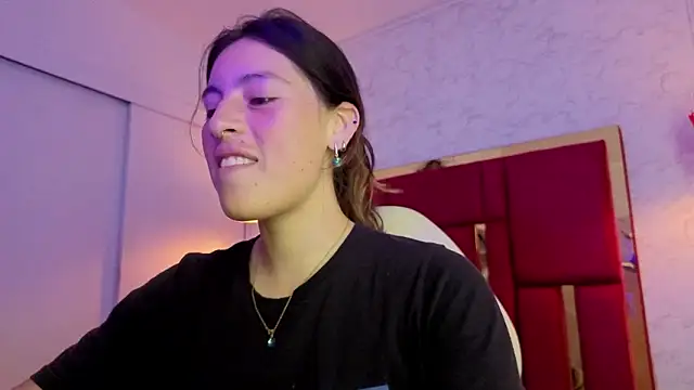 moon winy online show from 02.03.26