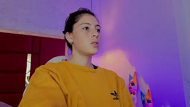 moon winy online show from 04.06.26