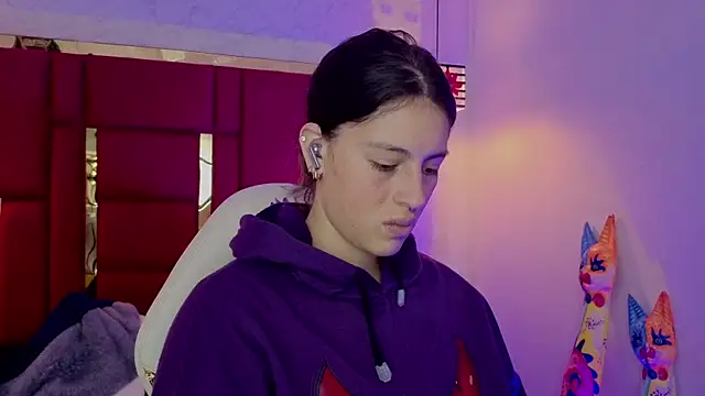 moon winy online show from 04.10.26