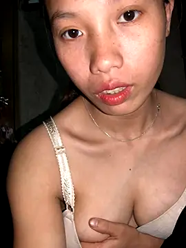 Lily-2k online show from 10.24.25