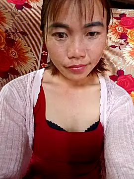 Snapshot of omai-ngot chatting on 10.24.25 omai-ngot online show from 10.24.25