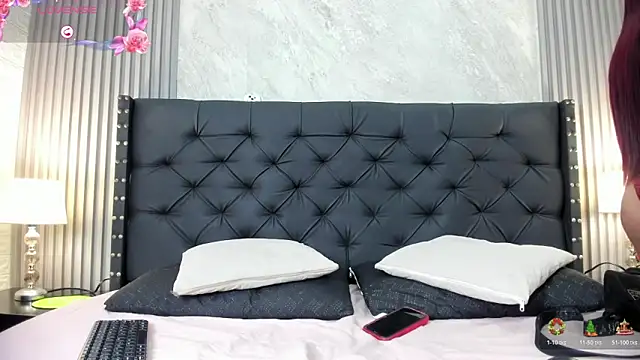 camila  bouzas online show from 11.29.25