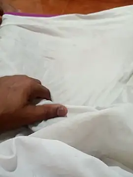 Snapshot of bullamon6549 chatting on 10.29.25 bullamon6549 online show from 10.29.25