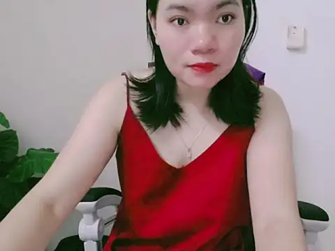 Snapshot of Tinamy chatting on 10.24.25 Tinamy online show from 10.24.25