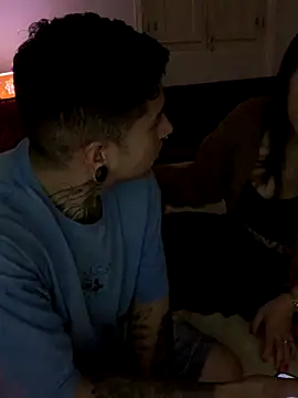 Snapshot of Links013 chatting on 10.22.25 Links013 online show from 10.22.25