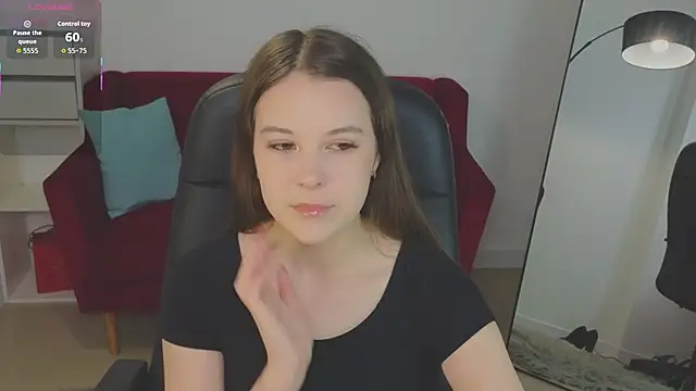 Caro0Line online show from 10.23.25