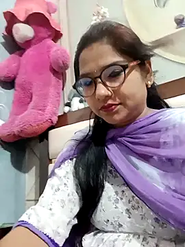 Snapshot of Vanshika1432 chatting on 10.23.25 Vanshika1432 online show from 10.23.25