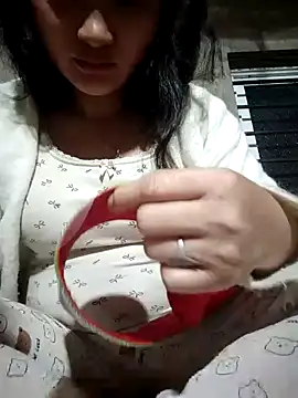 Snapshot of asaka-cute chatting on 10.20.25 asaka-cute online show from 10.20.25